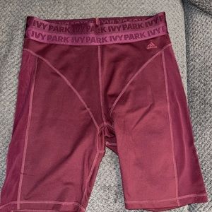 Ivy Park Burgundy Set Size Large New with Tags